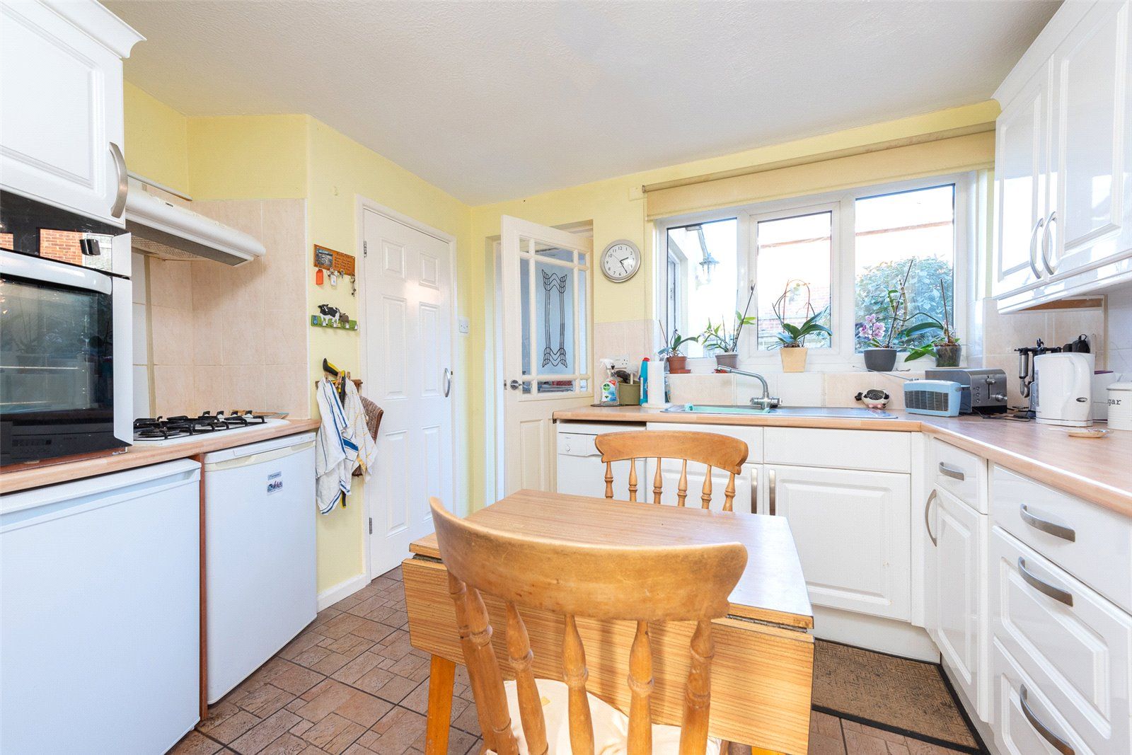 3 bed end terrace house for sale in Three Firs Way, Burghfield Common