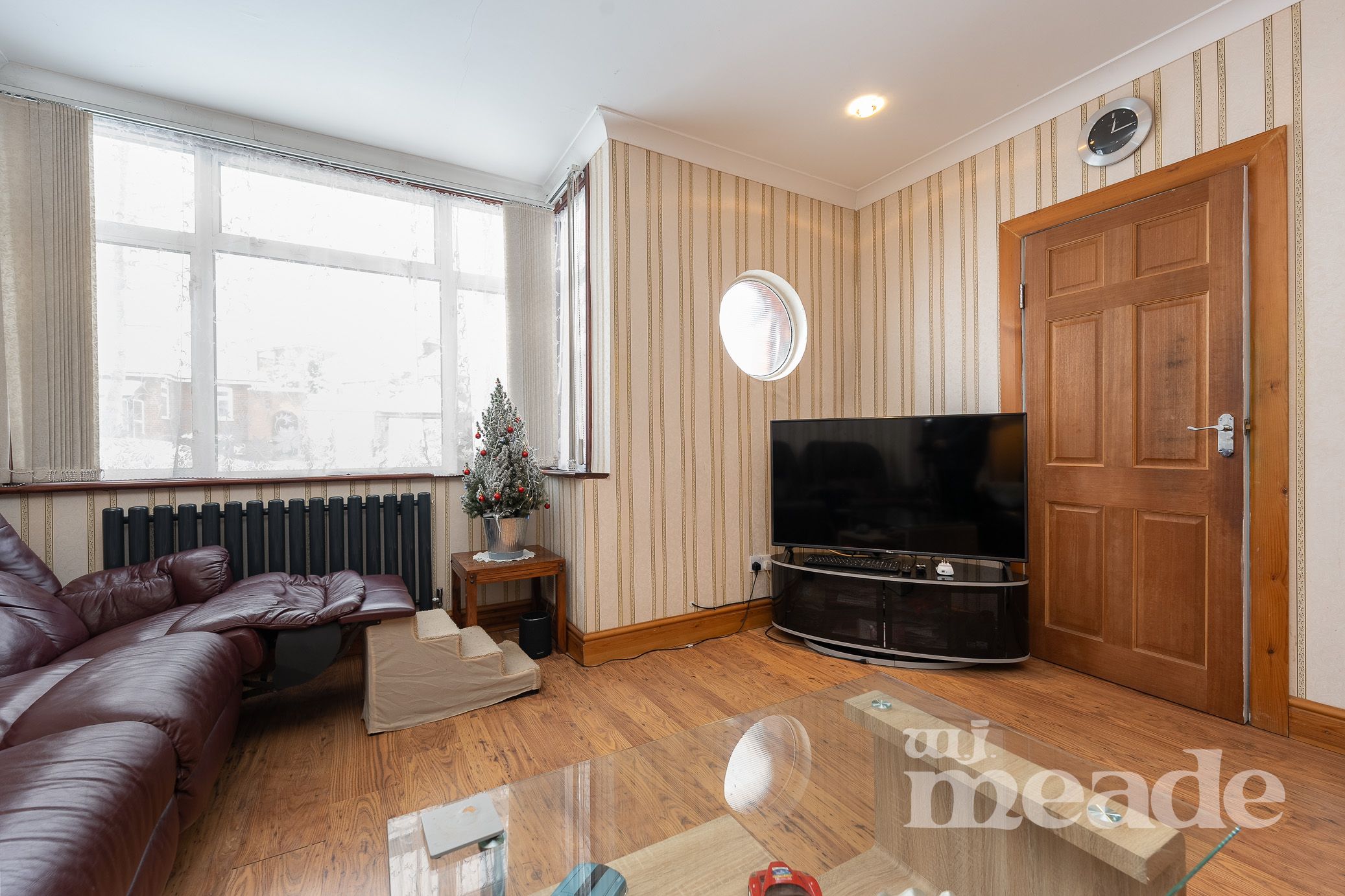 3 bed semidetached house for sale in Dale View Crescent, London E4