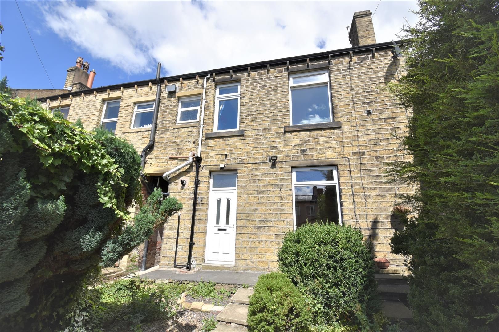 3 bed terraced house for sale in Beech Street, Paddock, Huddersfield