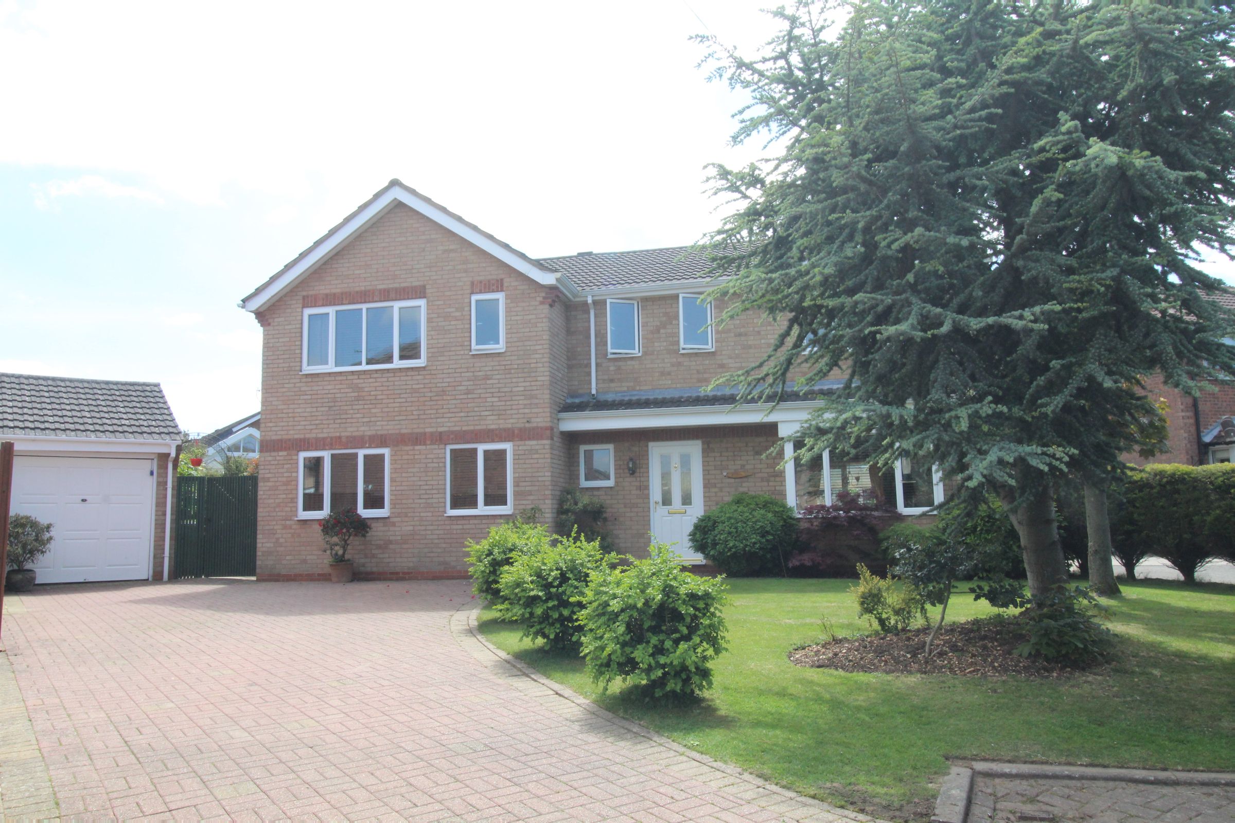 5 bed detached house for sale in Juniper Close, Lutterworth LE17 Zoopla