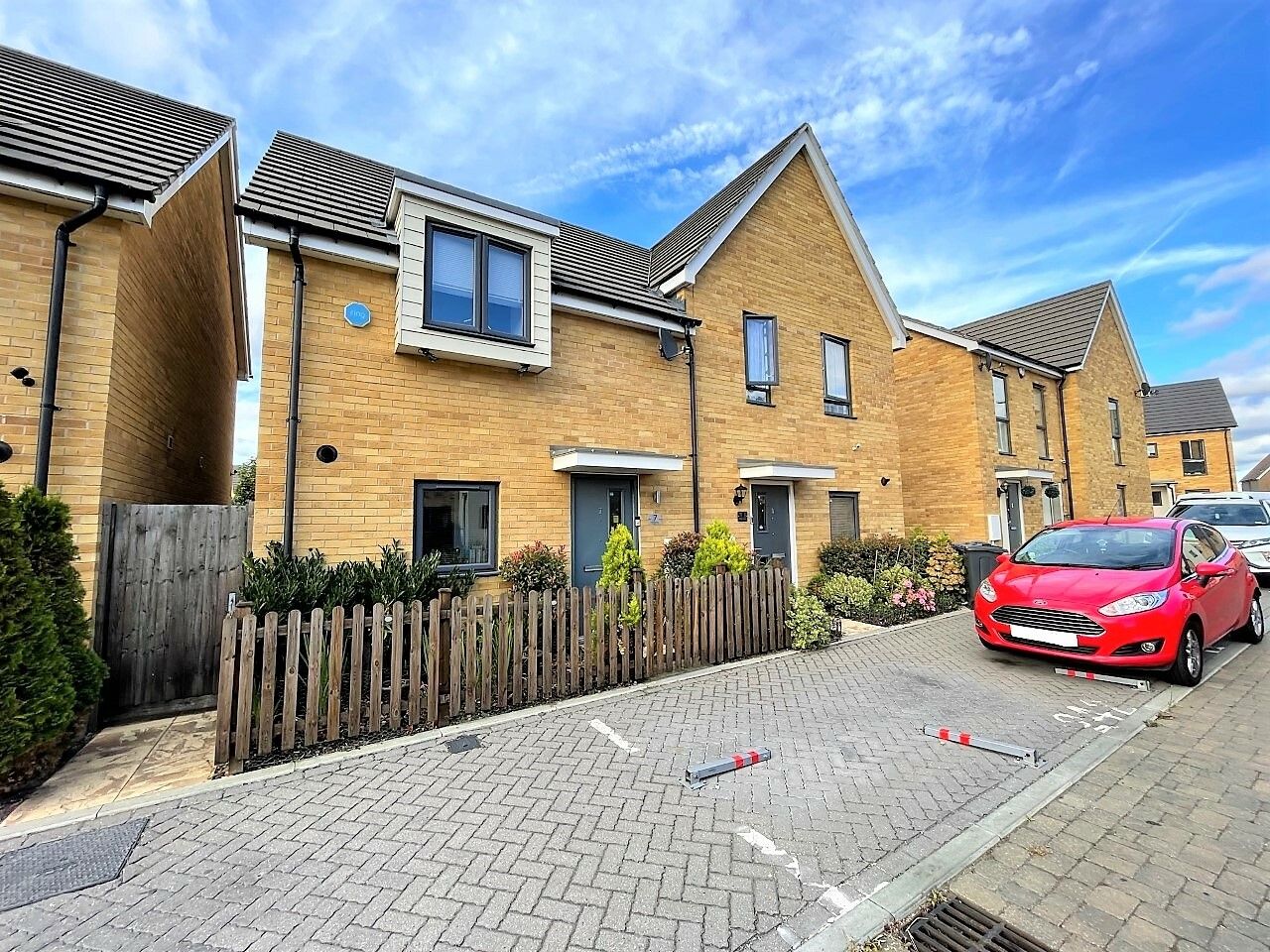 2 bed semidetached house for sale in Bredle Way, Aveley, South Ockendon RM15 Zoopla