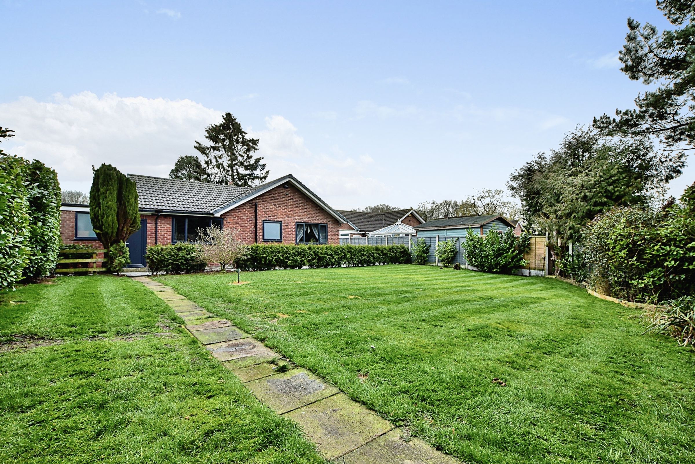 2 bed bungalow for sale in Woodlands Road, Handforth, Wilmslow
