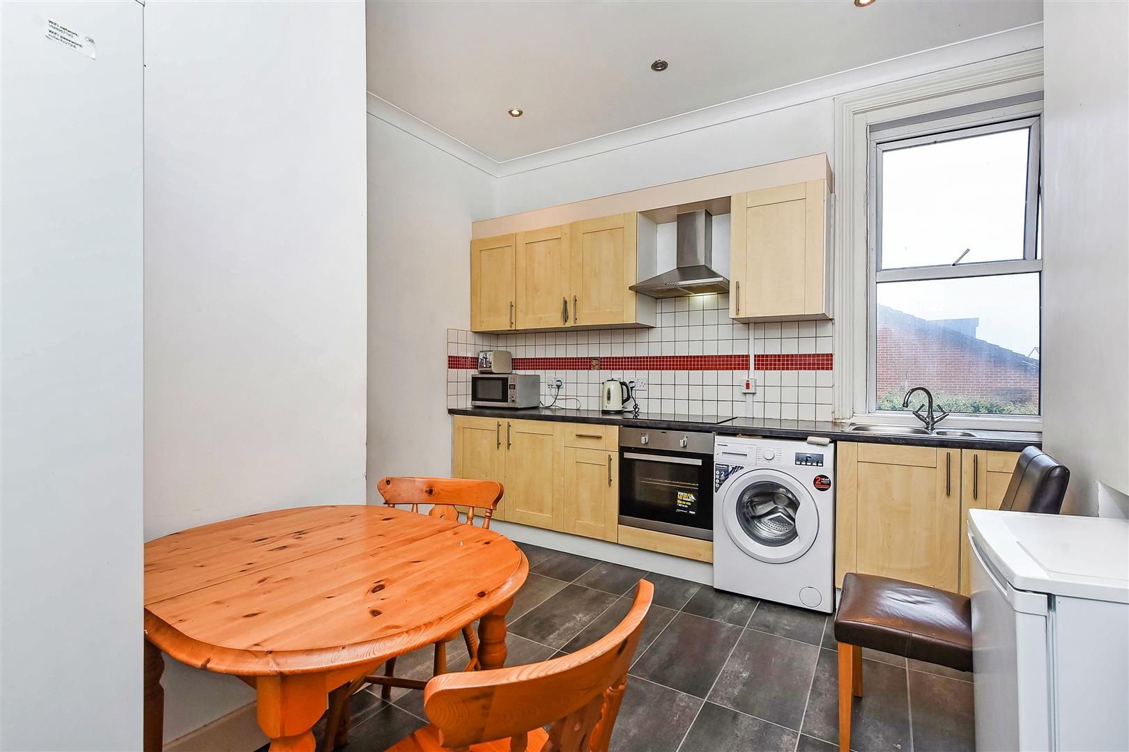 5 bed flat for sale in Kingston Road, Portsmouth PO2 Zoopla
