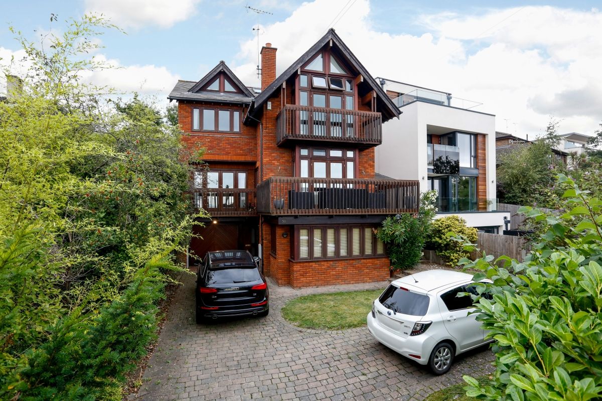 6 bed detached house to rent in Cottenham Park Road, London SW20 Zoopla