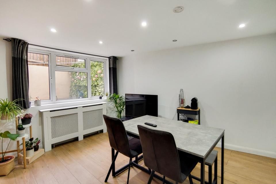 2 bed flat for sale in Highland Terrace, Algernon Road, London SE13