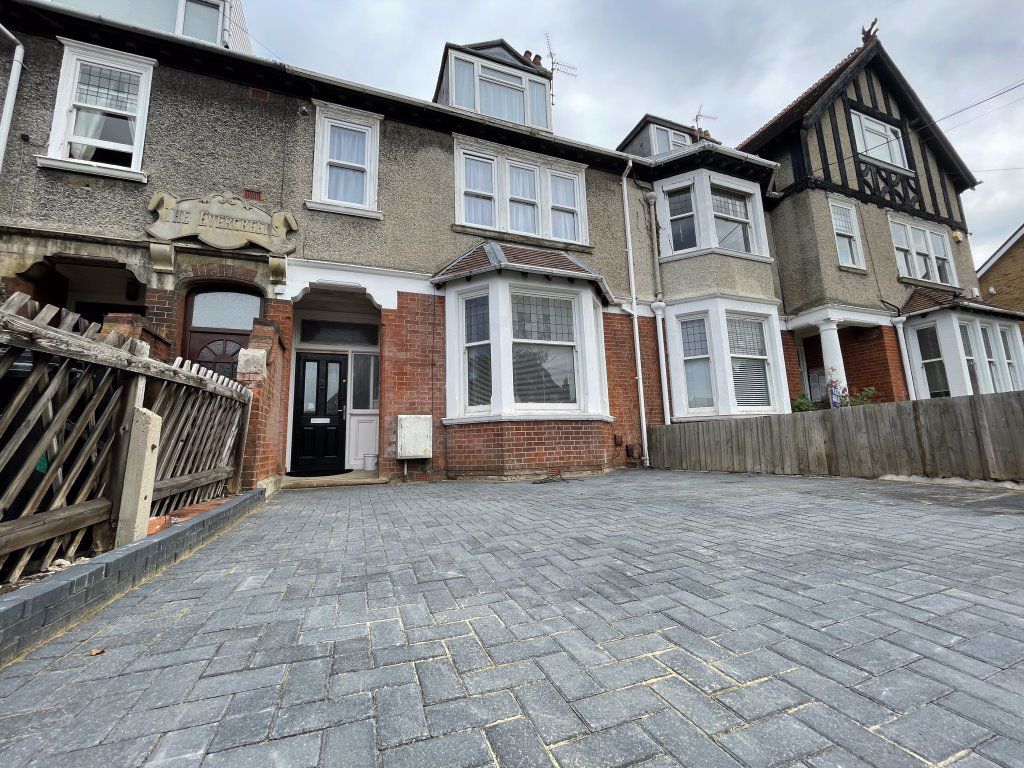 Studio to rent in Aldermans Drive, Peterborough PE3 Zoopla