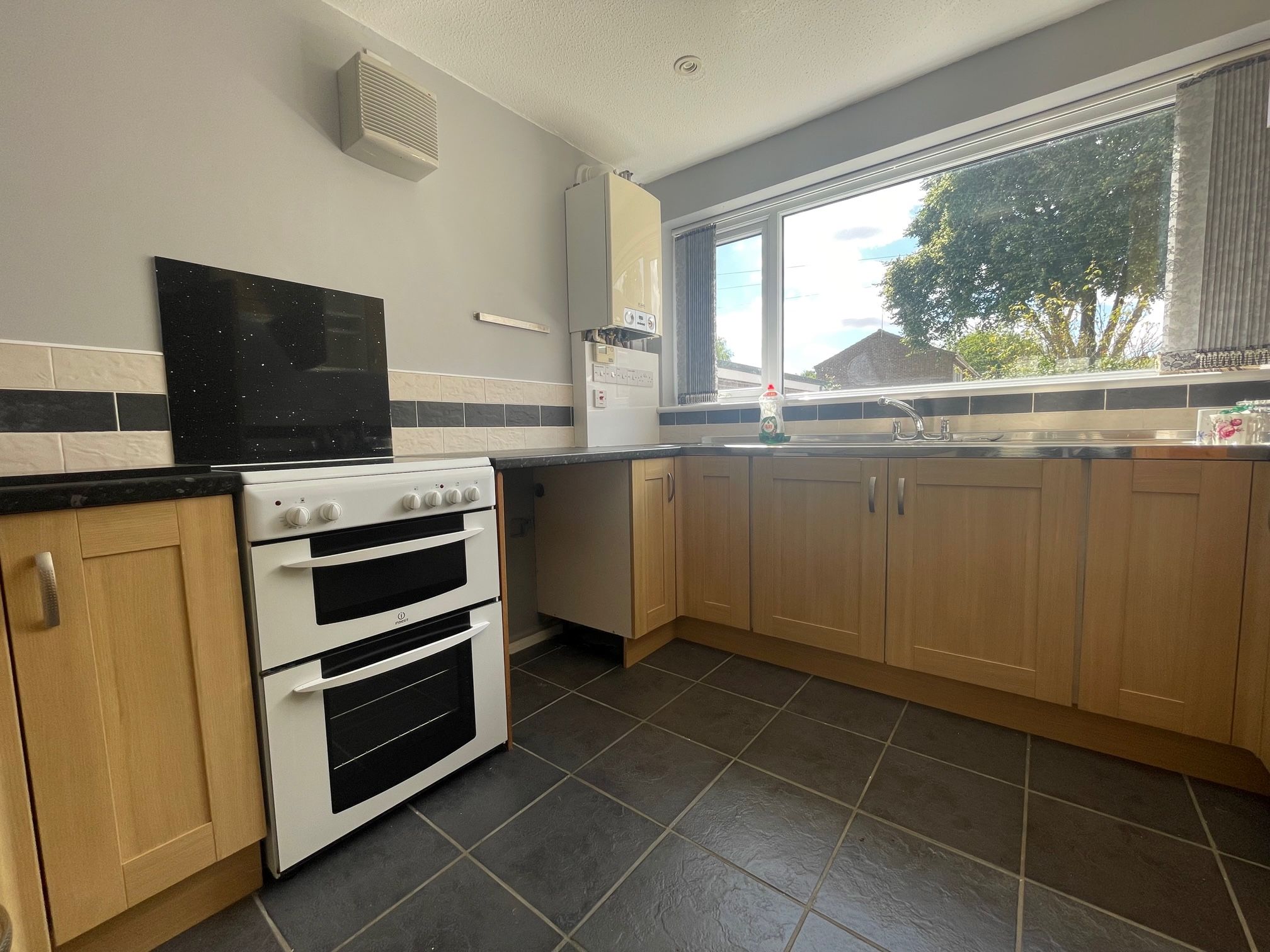 3 bed property to rent in Bramfield Close, Norwich NR2 Zoopla