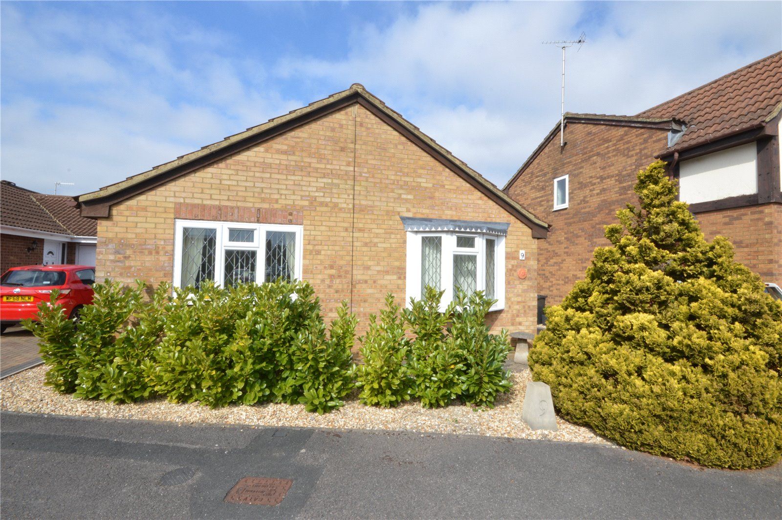 2 bed bungalow for sale in Kirktonhill Road, Westlea, Swindon SN5 Zoopla