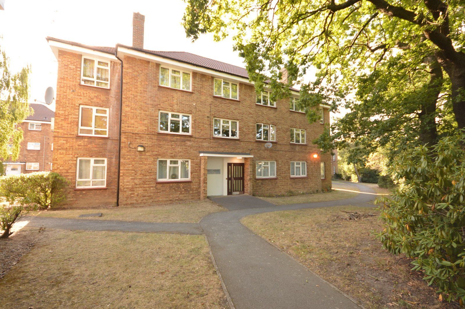 Abbey House New Road London SE2  