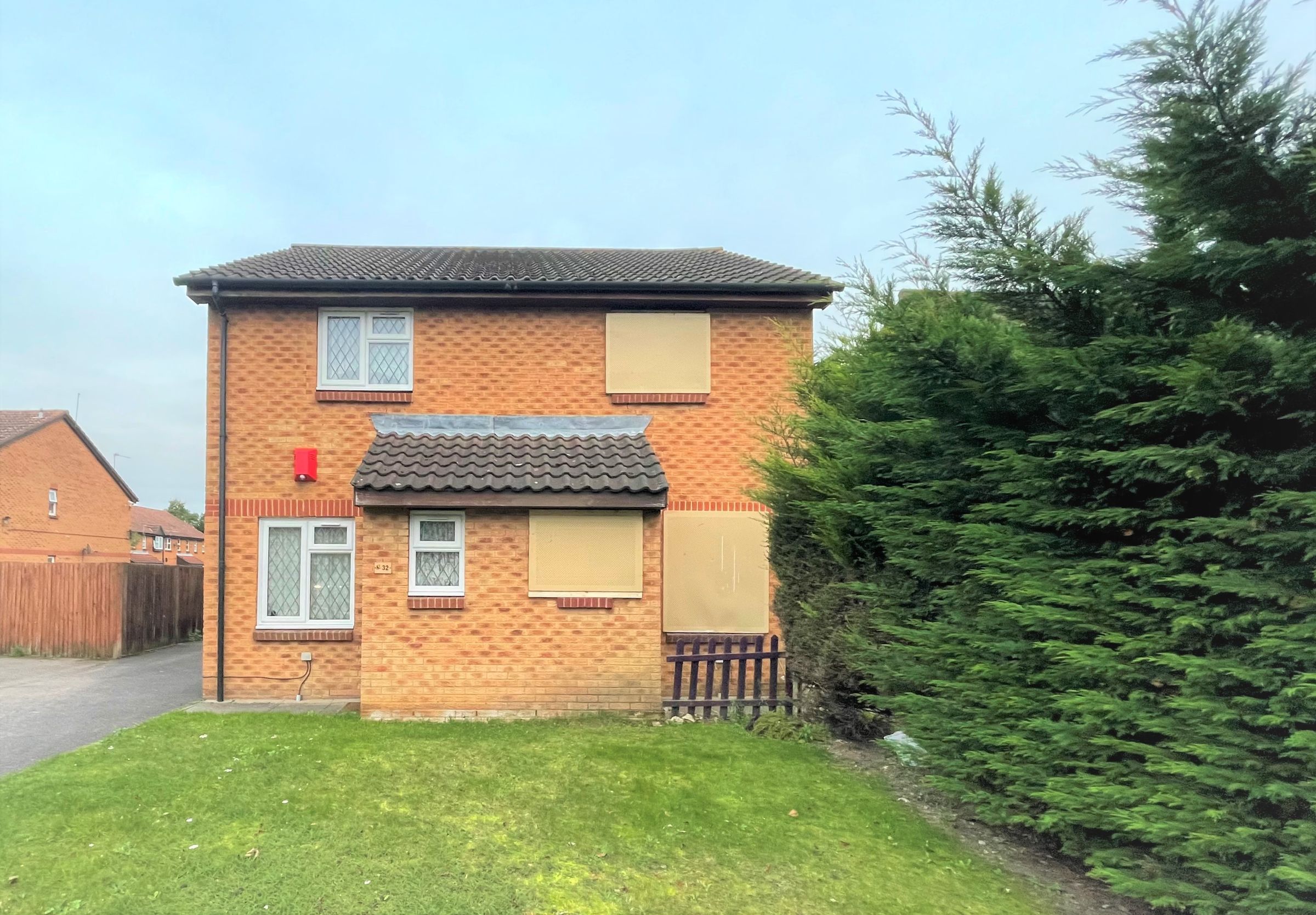 2 bed semidetached house for sale in Abbey Close, Hayes UB3 Zoopla