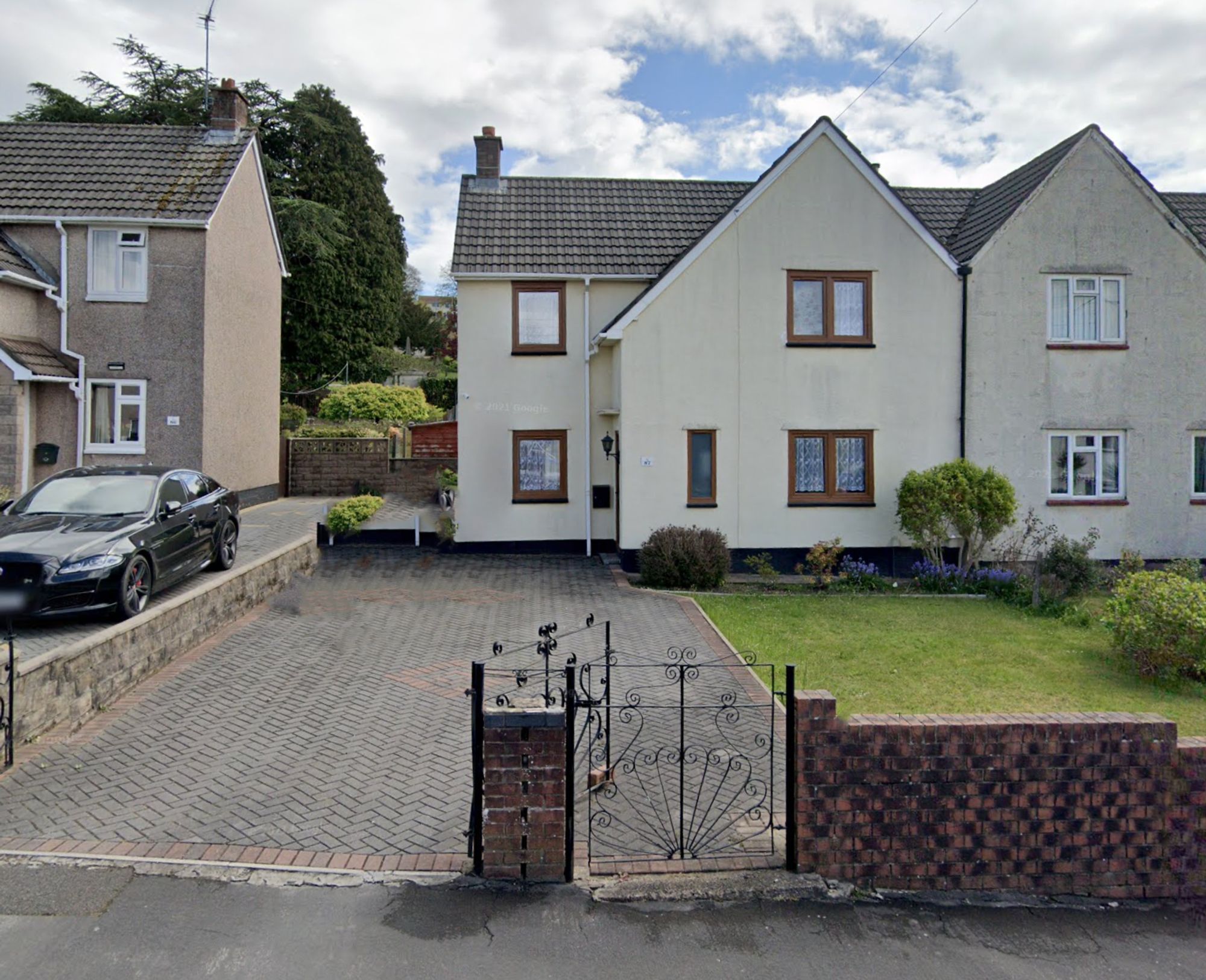 3 bed semidetached house for sale in The Uplands, Rogerstone NP10 Zoopla