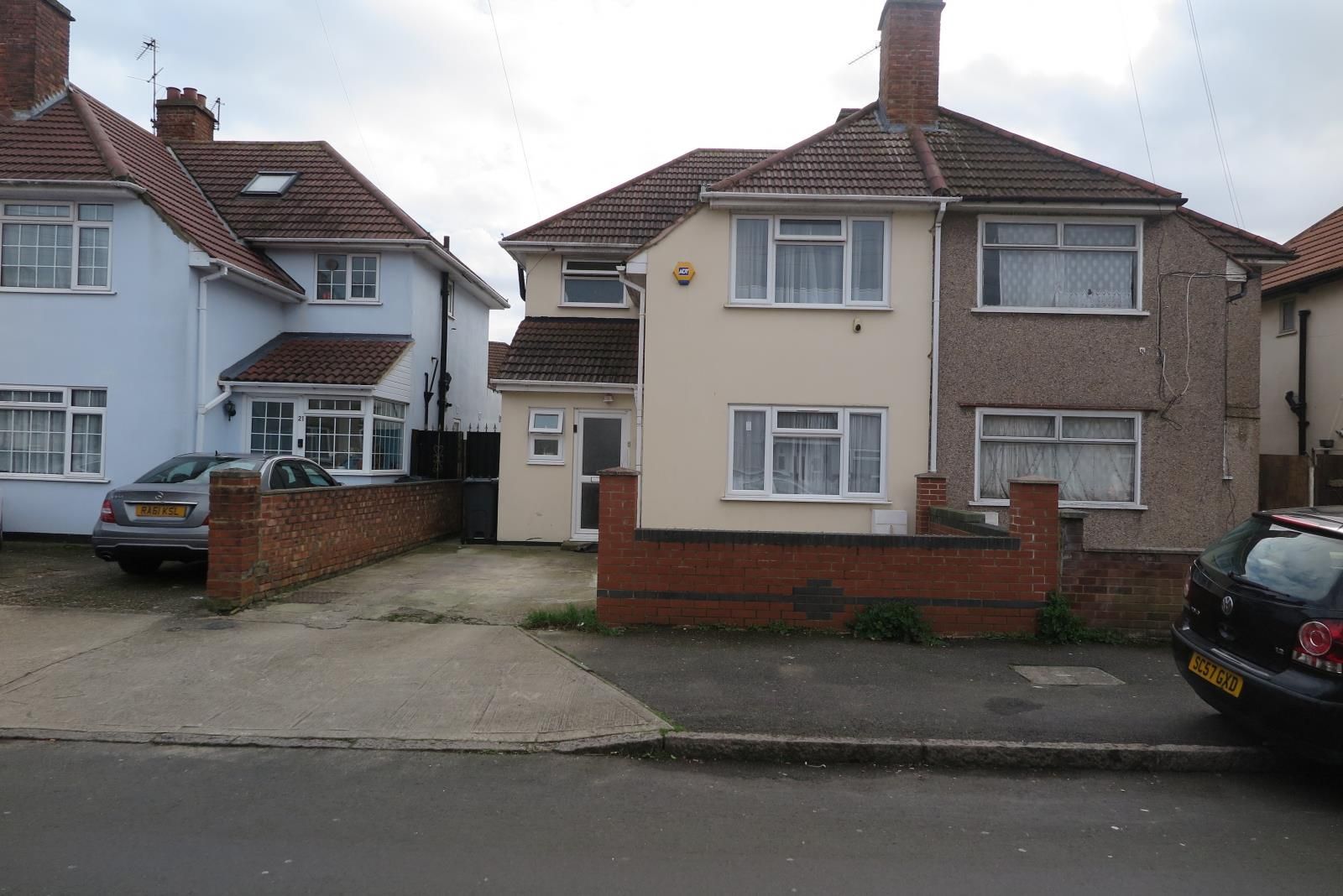 St. Heliers Avenue, Hounslow TW3  