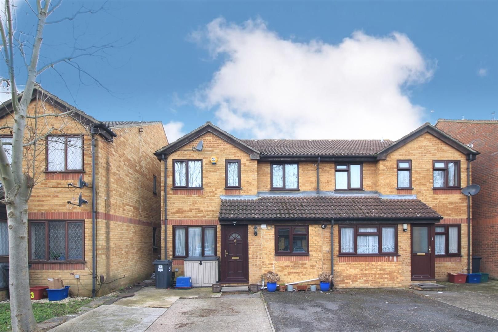 2 bed semidetached house for sale in Jessop Avenue, Norwood Green UB2