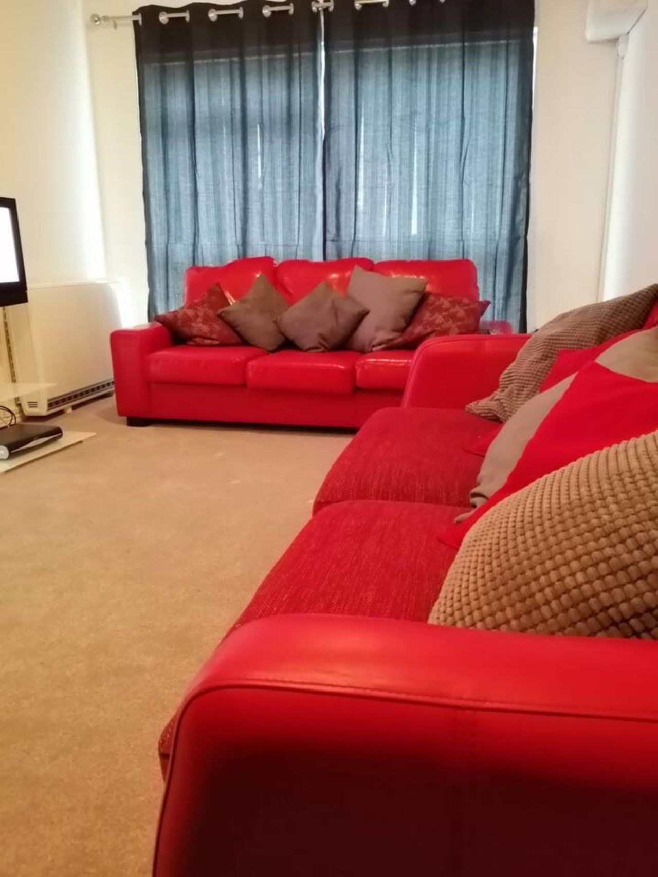 2 bed flat to rent in Hyde Heath Court, Crawley RH10 Zoopla