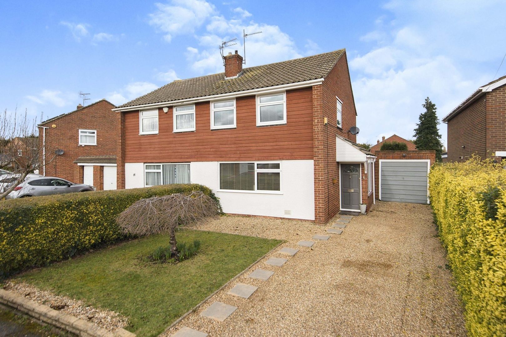 3 bed semidetached house for sale in Catherine Drive, SunburyOn