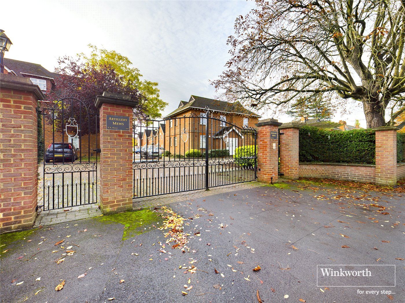 2 bed flat for sale in Artillery Mews, Tilehurst Road, Reading