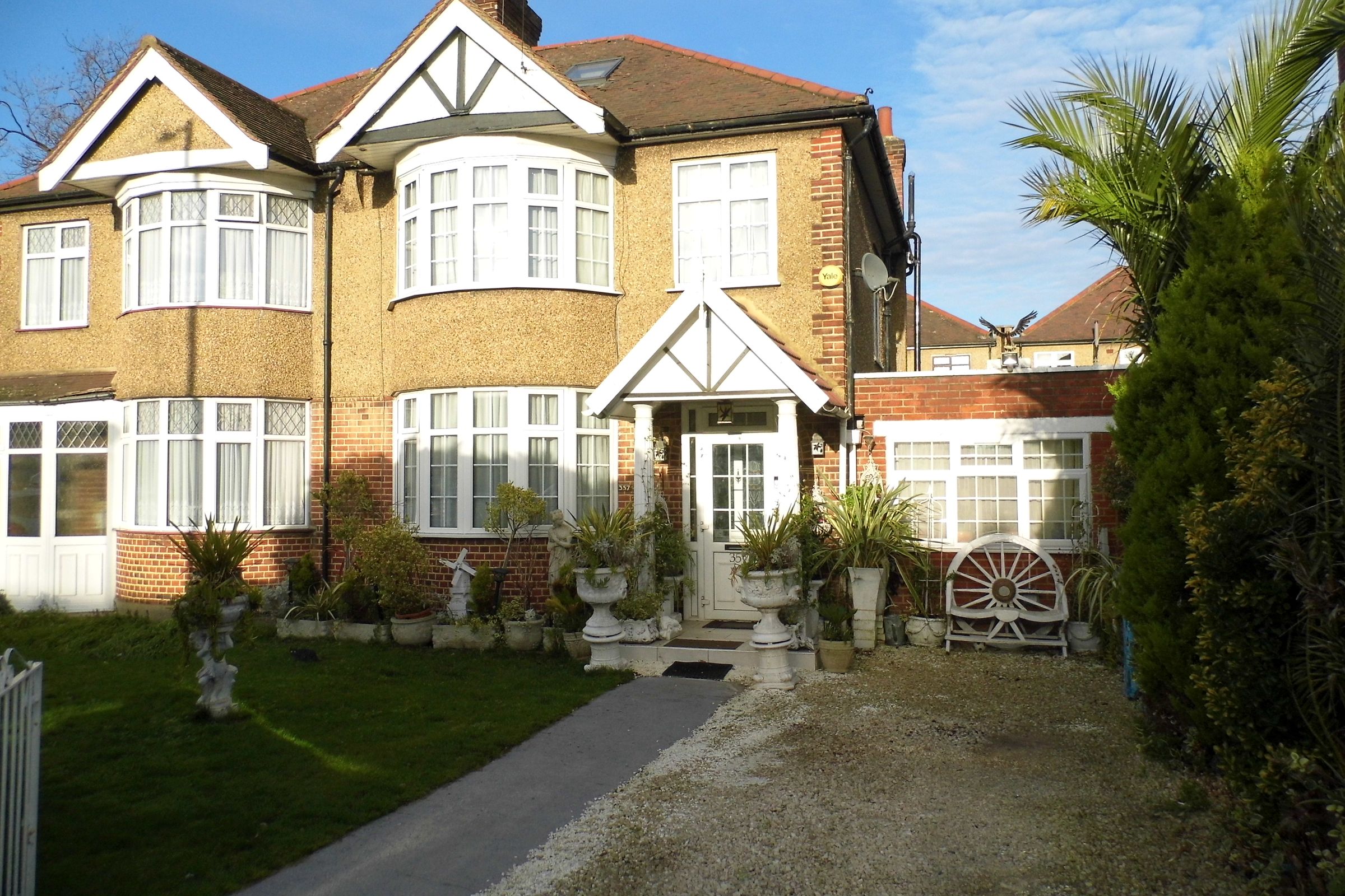 Bury Street West, Bush Hill Park Borders N9