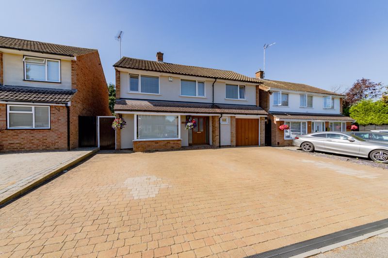 5 bed detached house for sale in Keswick Close, Dunstable LU6 Zoopla