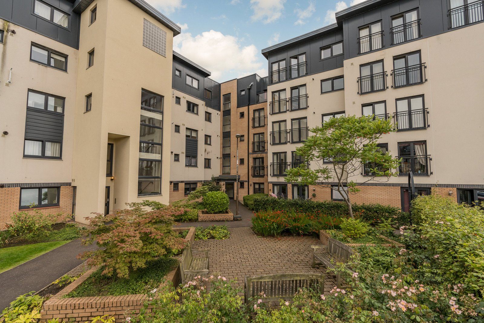 Flat 4 Tait Wynd Edinburgh EH15