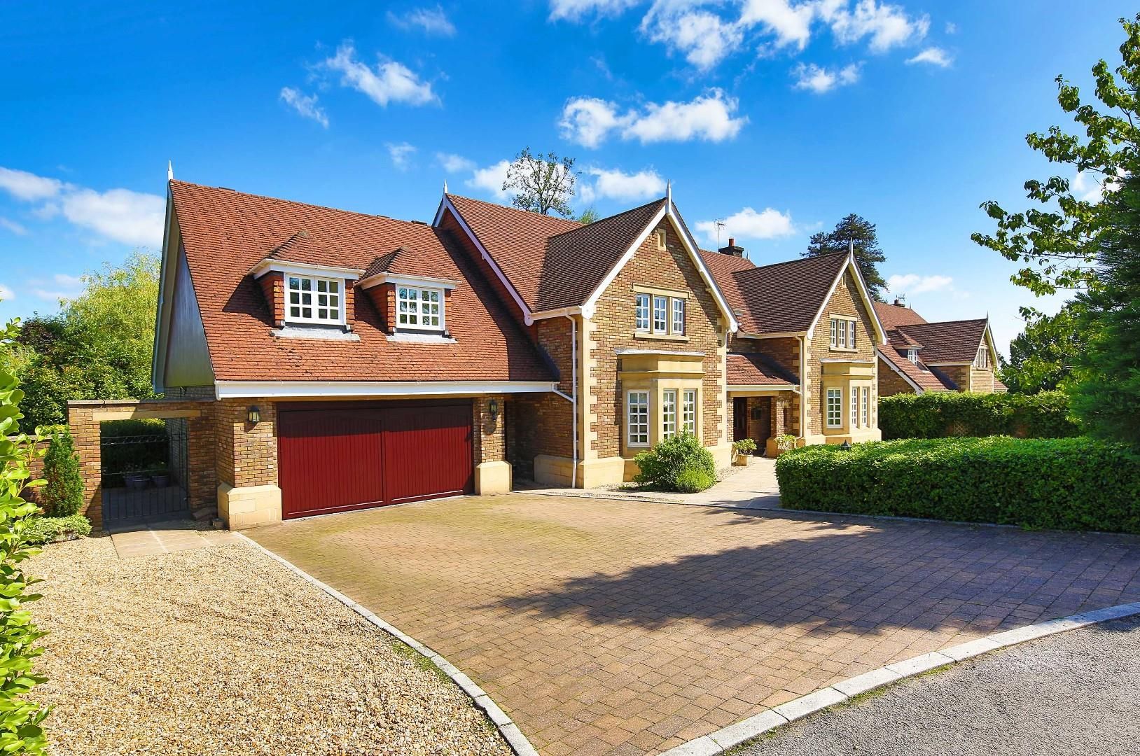 5 bed detached house for sale in Cefn Mably Park, MichaelstonYFedw