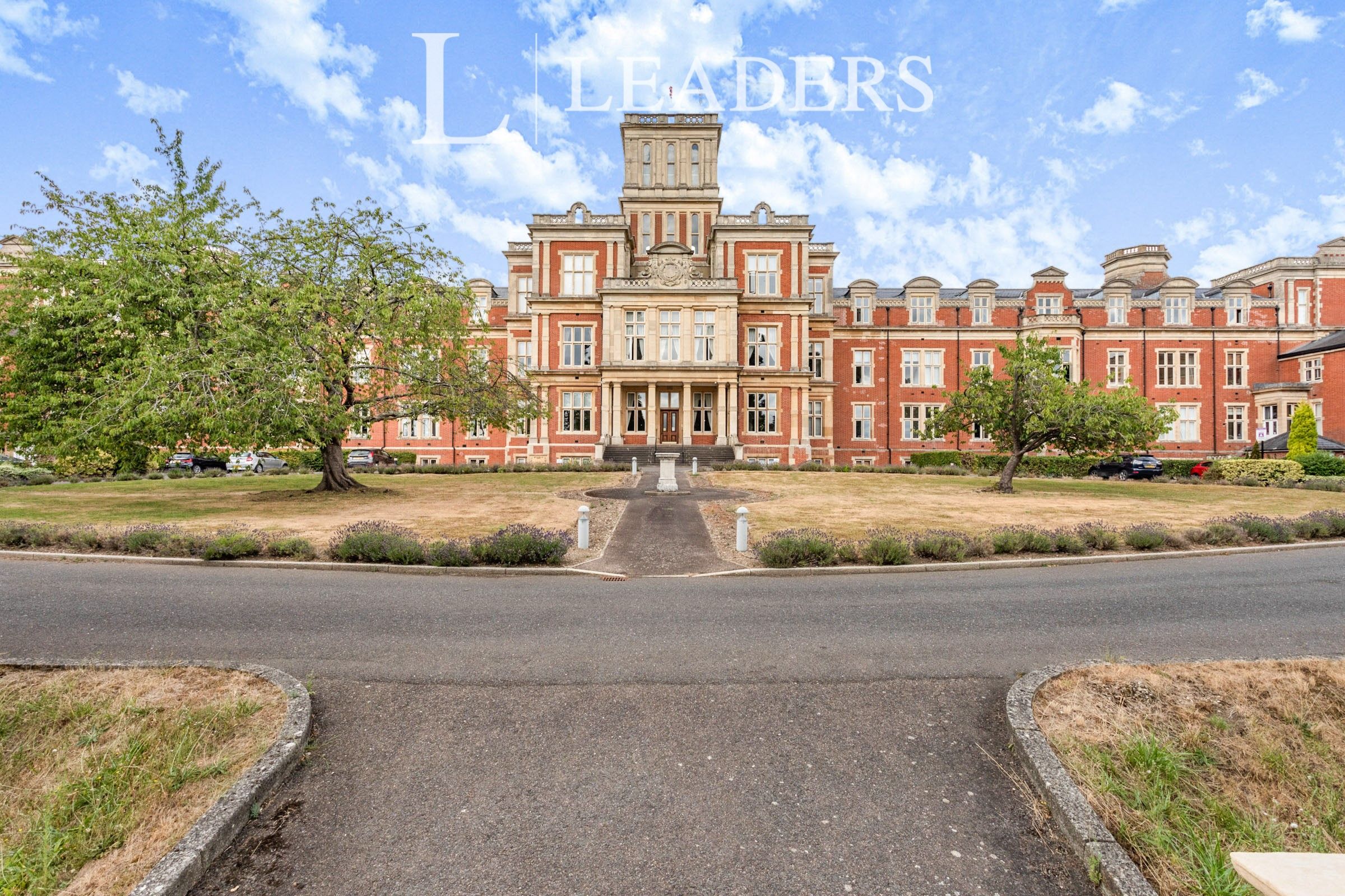 1 bed flat to rent in Royal Earlswood Park, Redhill RH1 Zoopla