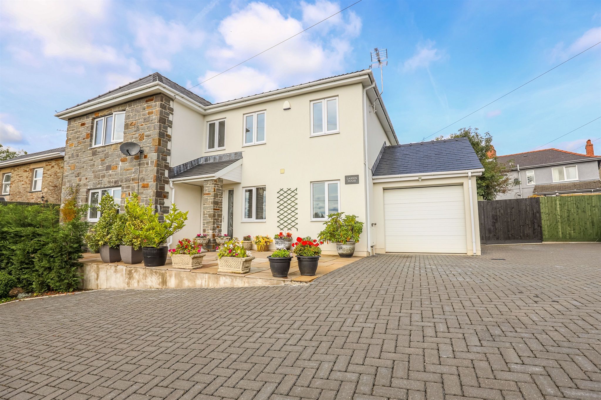 4 bed detached house for sale in Llwyn On Lane, Oakdale, Blackwood NP12