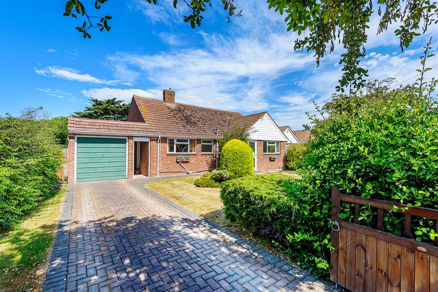 3 bed detached bungalow for sale in Crablands Close, Selsey PO20 Zoopla