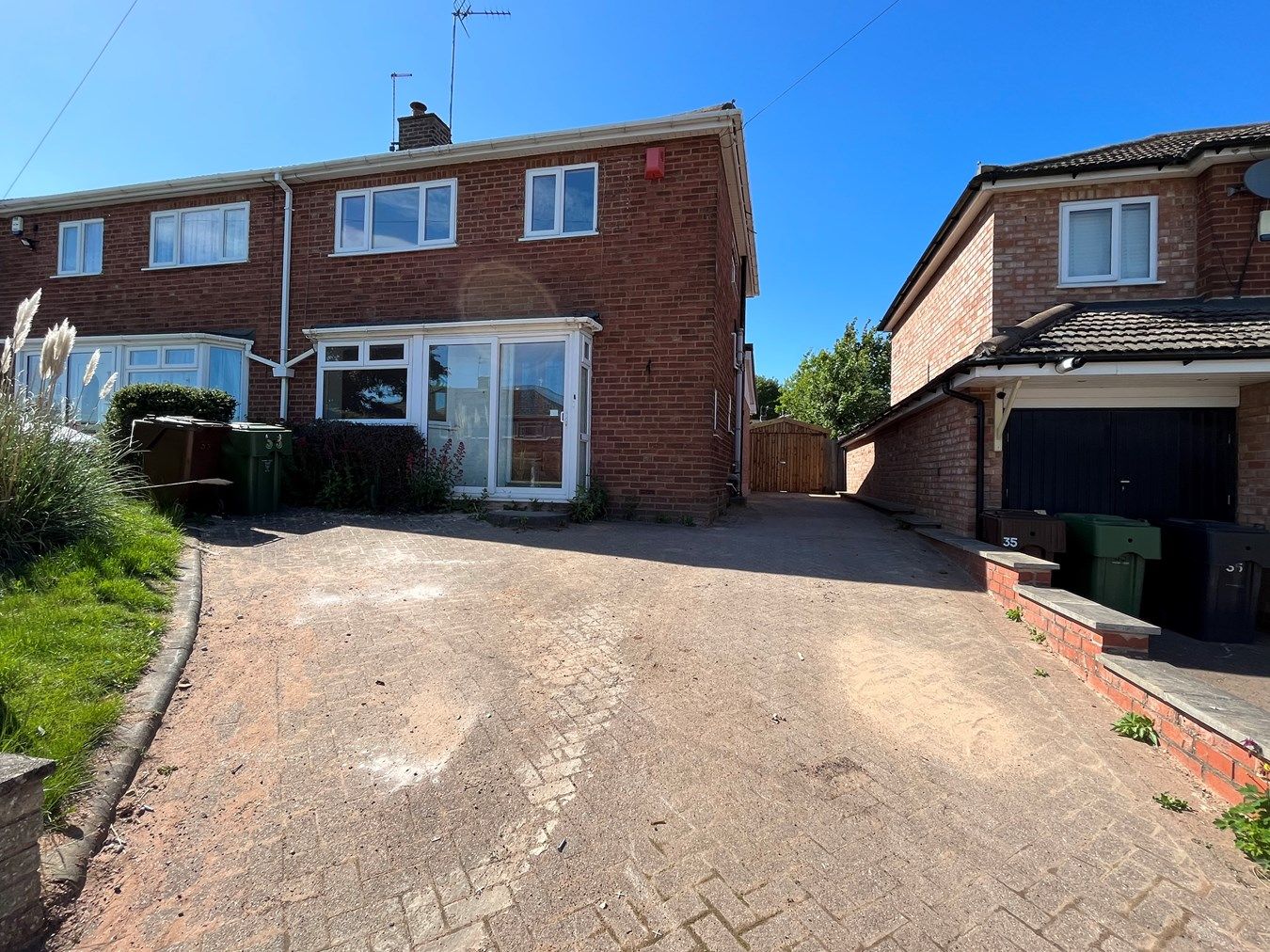 3 bed semidetached house for sale in Hillview Road, Rednal, Birmingham