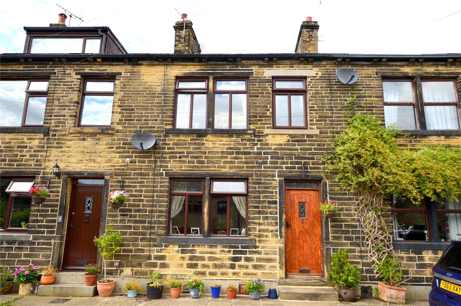 3 bed terraced house for sale in New Row, Woodhall Hills, Calverley