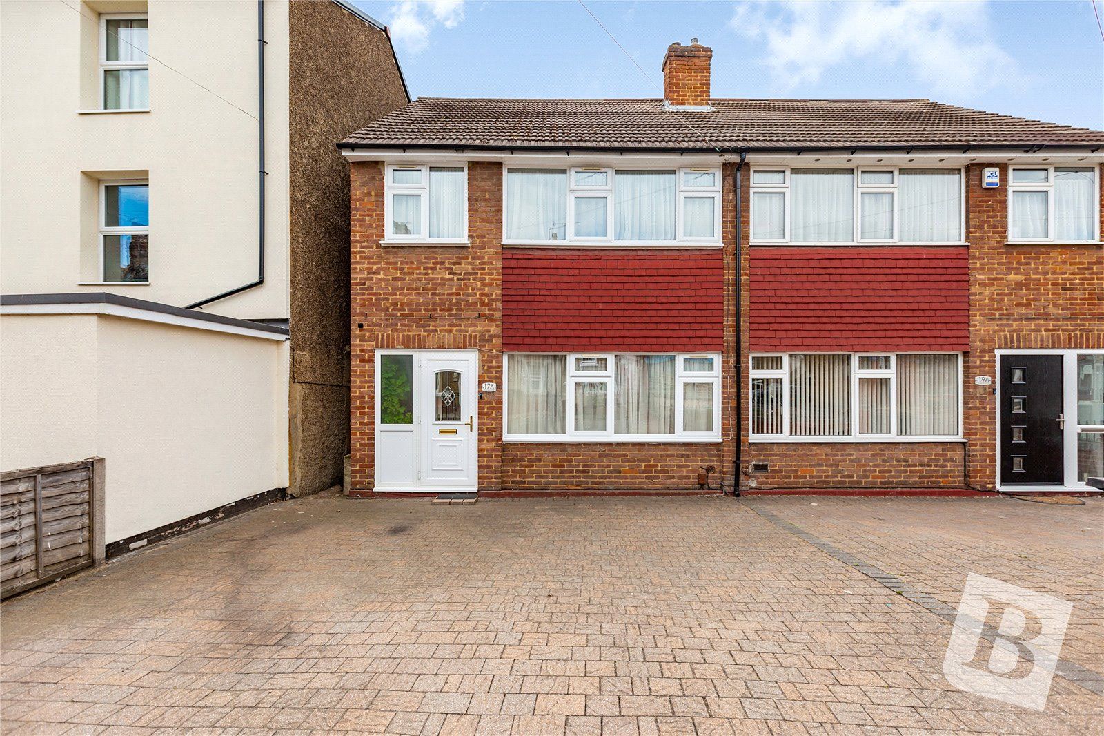 3 bed semidetached house for sale in Dover Road East, Gravesend, Kent