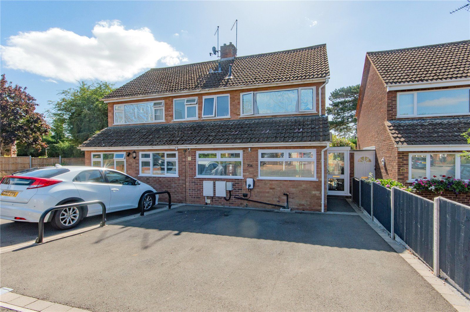 3 bed semidetached house for sale in Stortford Hall Park,