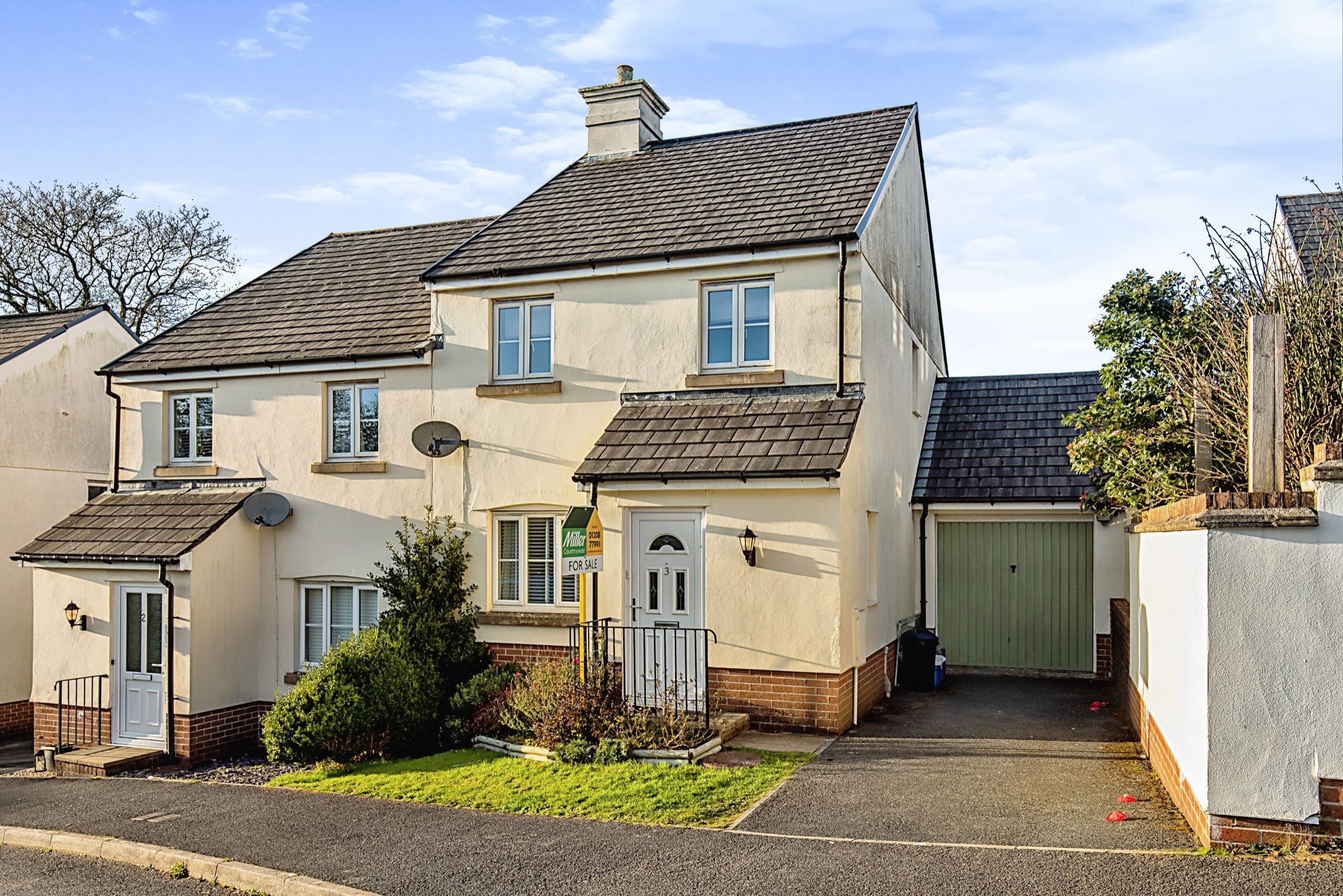 3 bed semidetached house for sale in Grass Valley Park, Bodmin