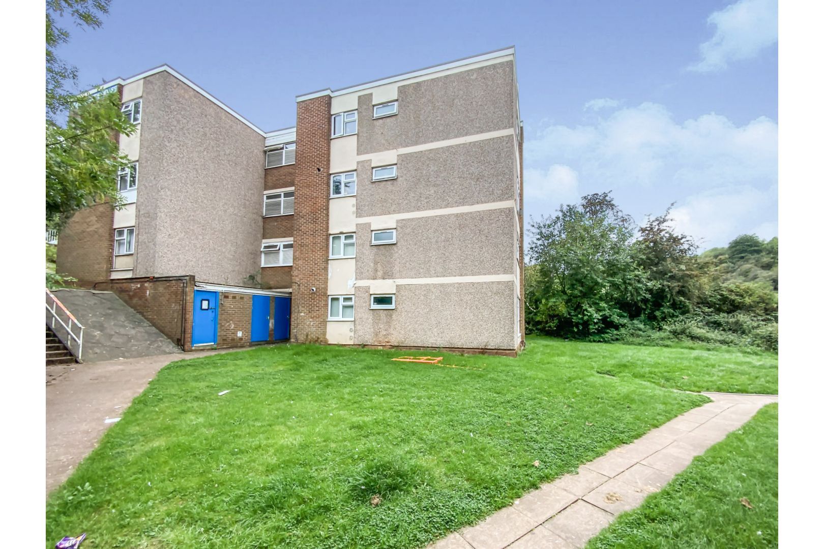 3 bed flat for sale in Avon Road, Halesowen B63 Zoopla