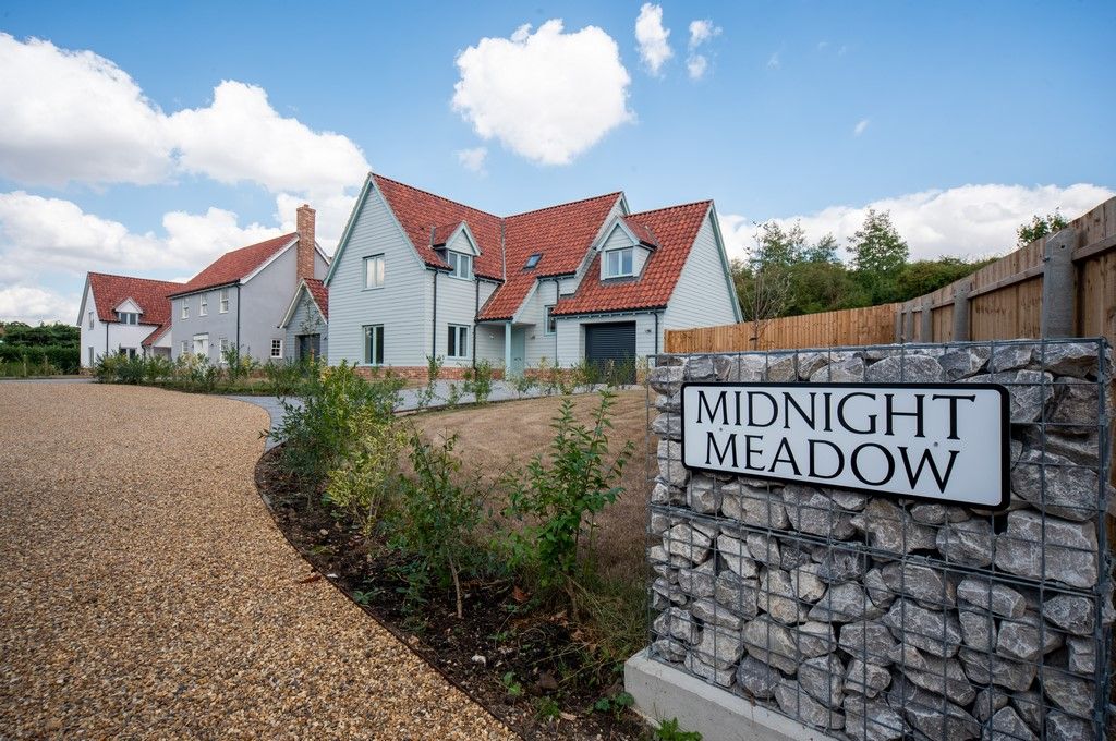 New home, 4 bed detached house for sale in Harleston Road