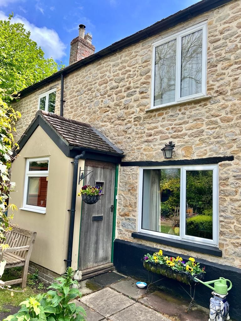 2 bed semidetached house for sale in Southbrook Cottages, Bayford