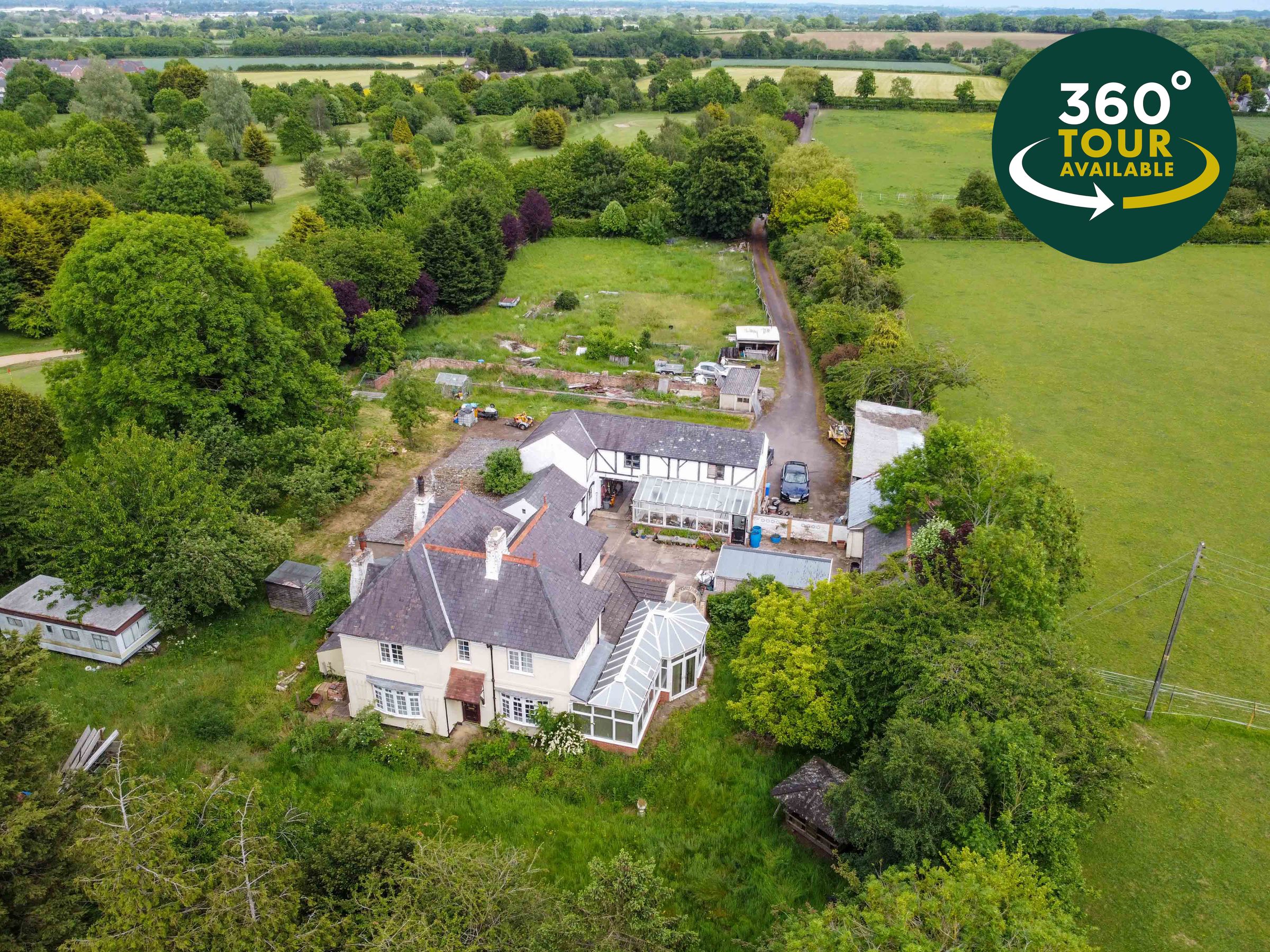 3 bed detached house for sale in Winchester Road, Blaby, Leicester LE8