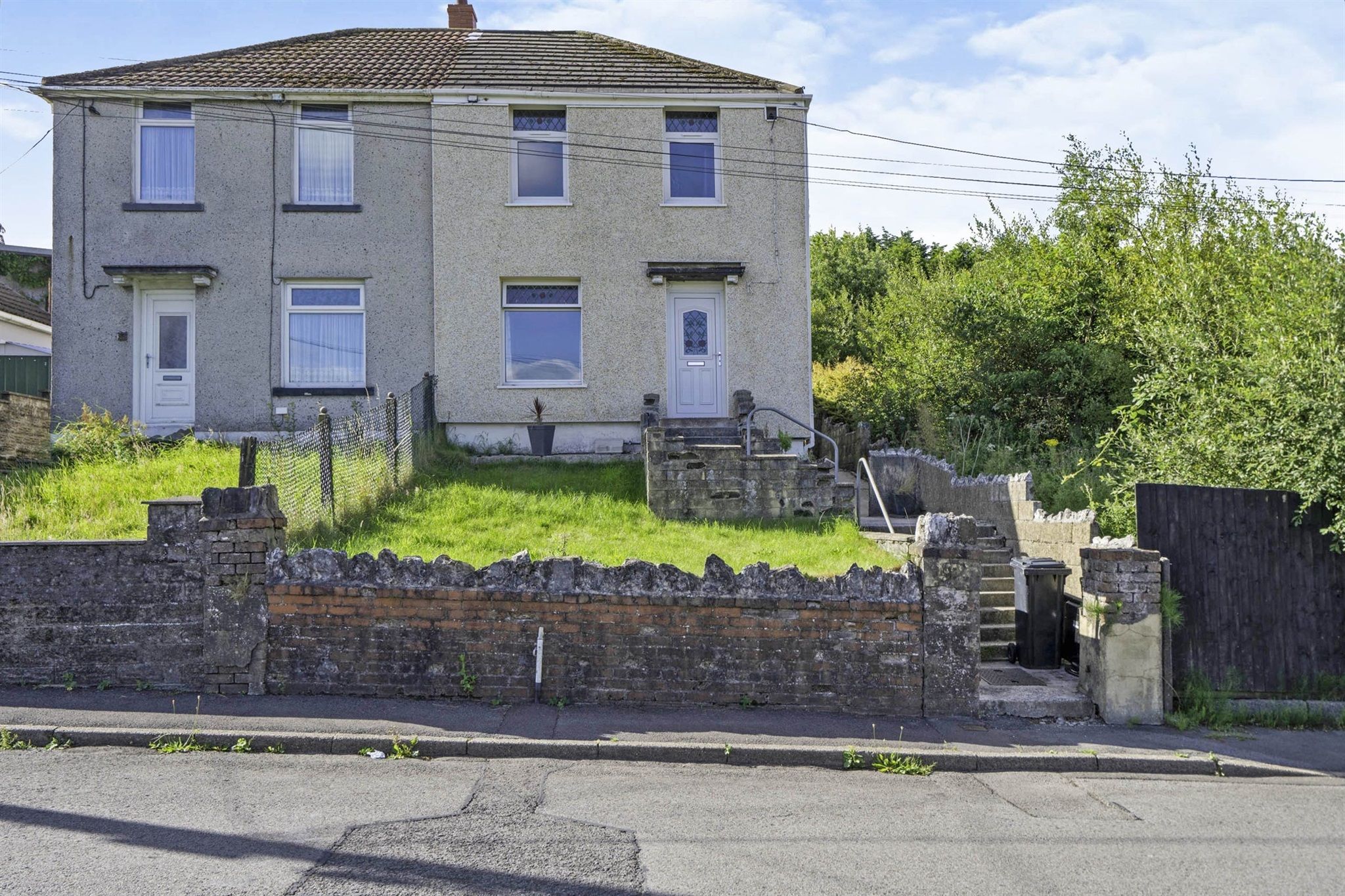 3 bed semidetached house for sale in Golwg Y Bryn, Seven Sisters