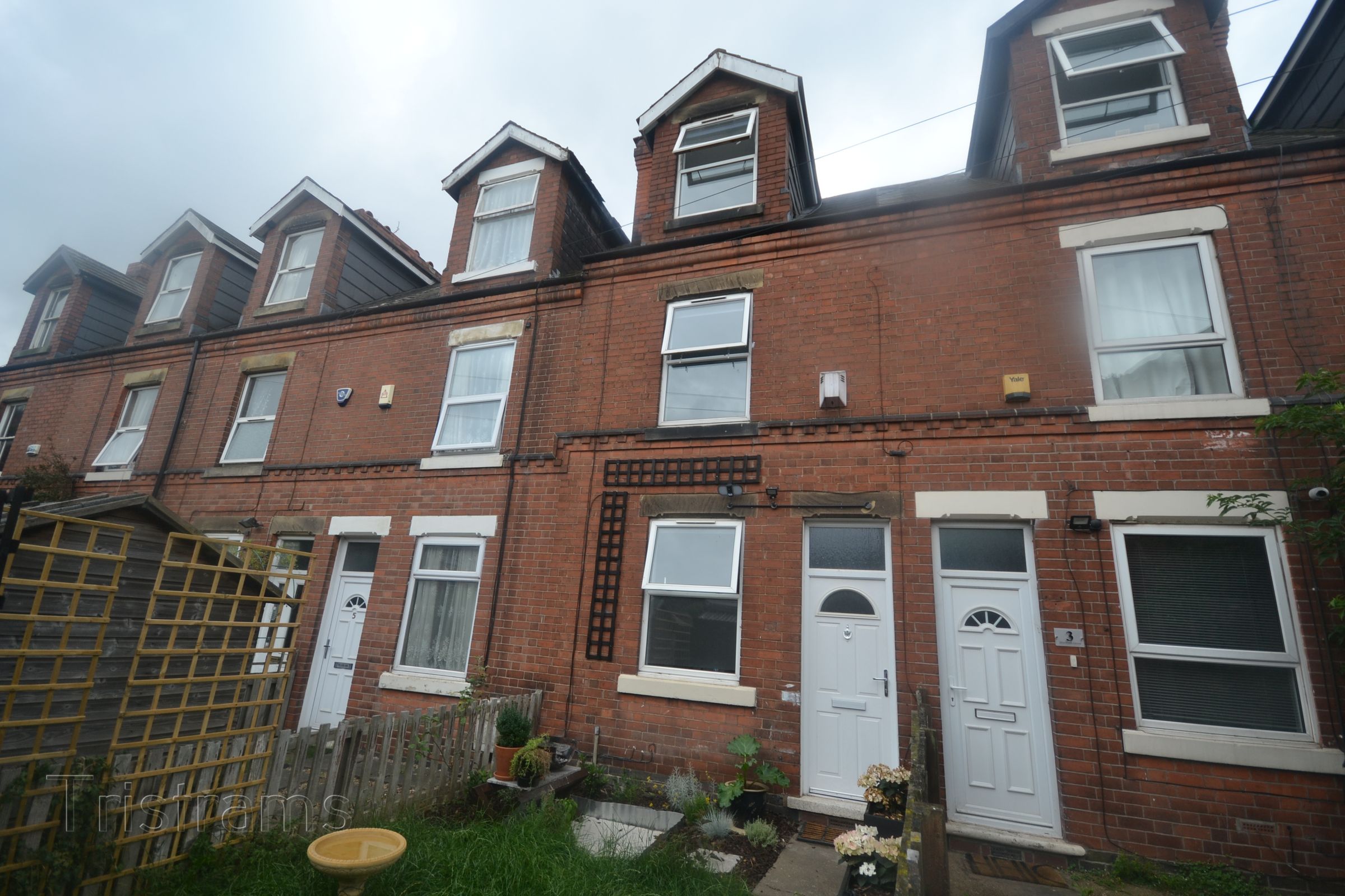 3 bed terraced house to rent in Diseworth Grove, Nottingham NG2 Zoopla