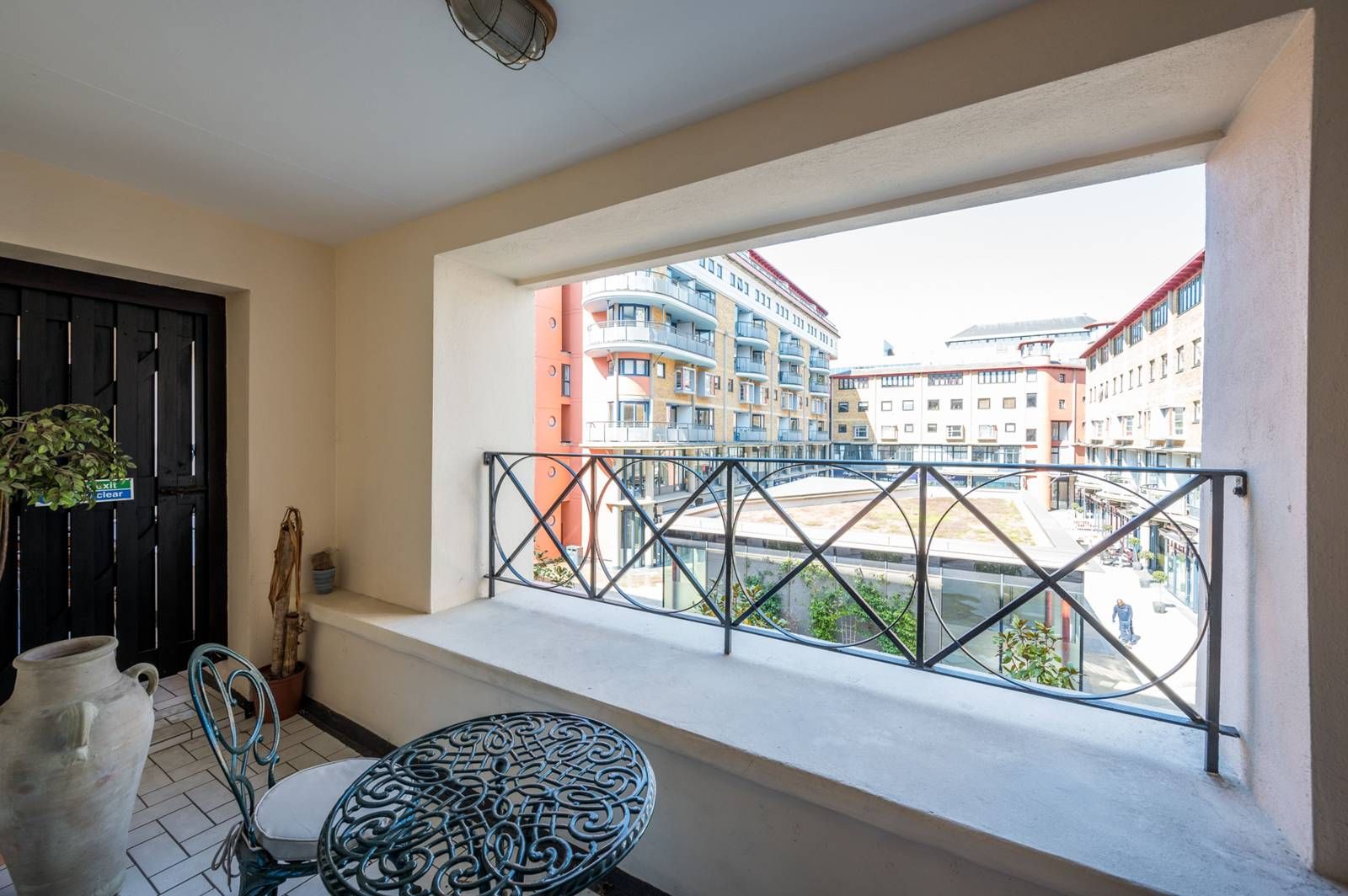 Lafone Street, Shad Thames, London SE1  