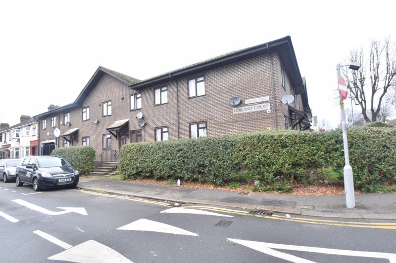 Holland Court, Holland Road, Luton LU3  