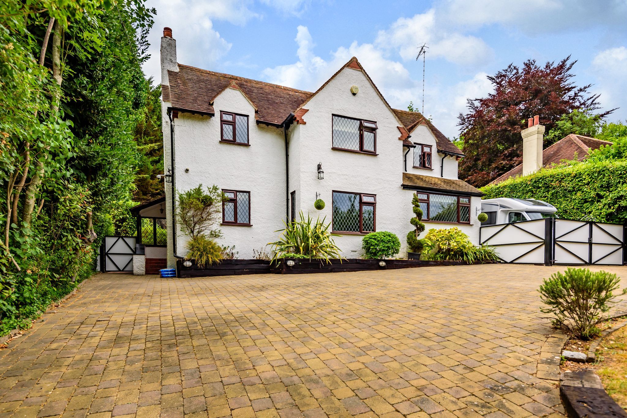 5 bed detached house for sale in Greenhill Road, Otford, Sevenoaks TN14