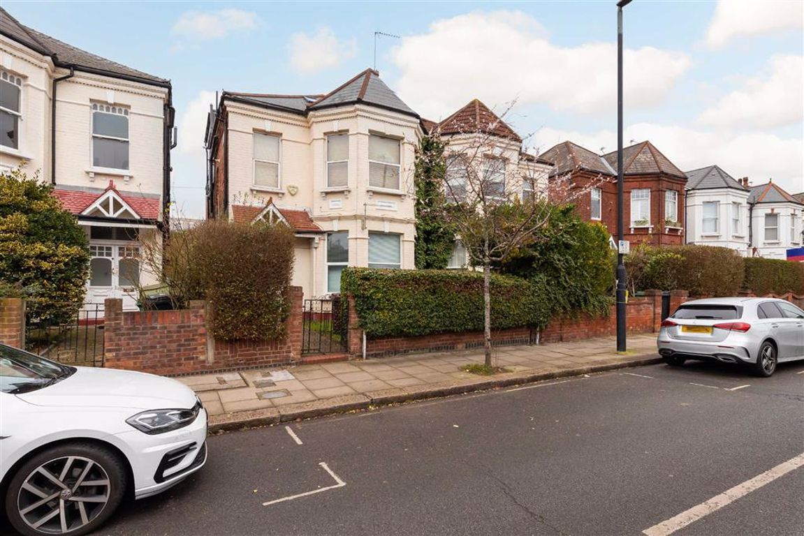 Studio for sale in Fordwych Road, London NW2 Zoopla