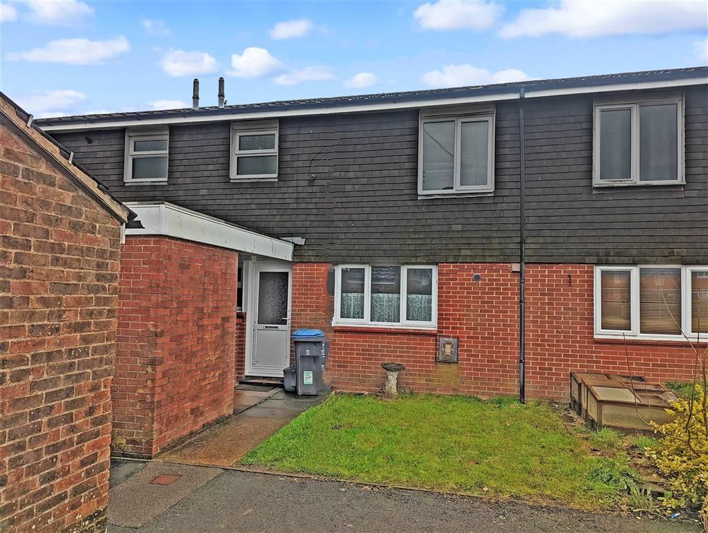 3 bed terraced house for sale in Anzio Crescent, Guston, Dover, Kent
