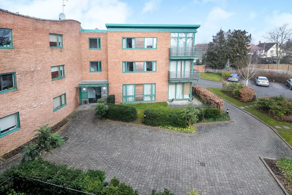 Five Mile Drive, North Oxford OX2  