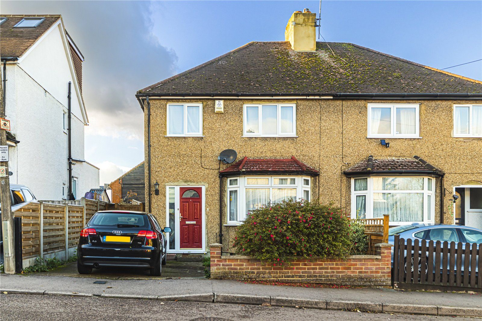 3 bed semidetached house for sale in Stratford Way, Hemel Hempstead