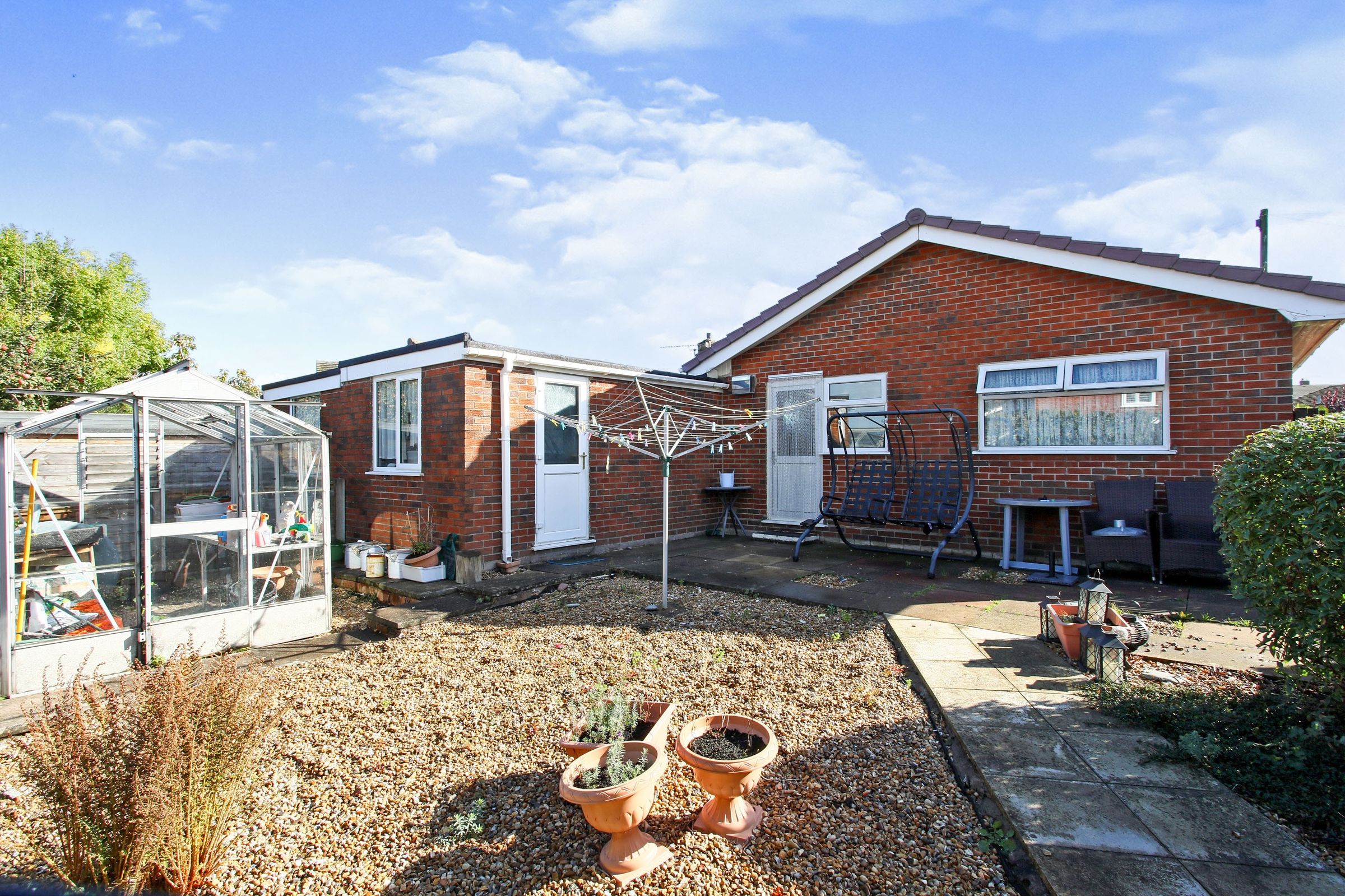 2 bed bungalow for sale in Primrose Avenue, Haslington, Crewe CW1 Zoopla