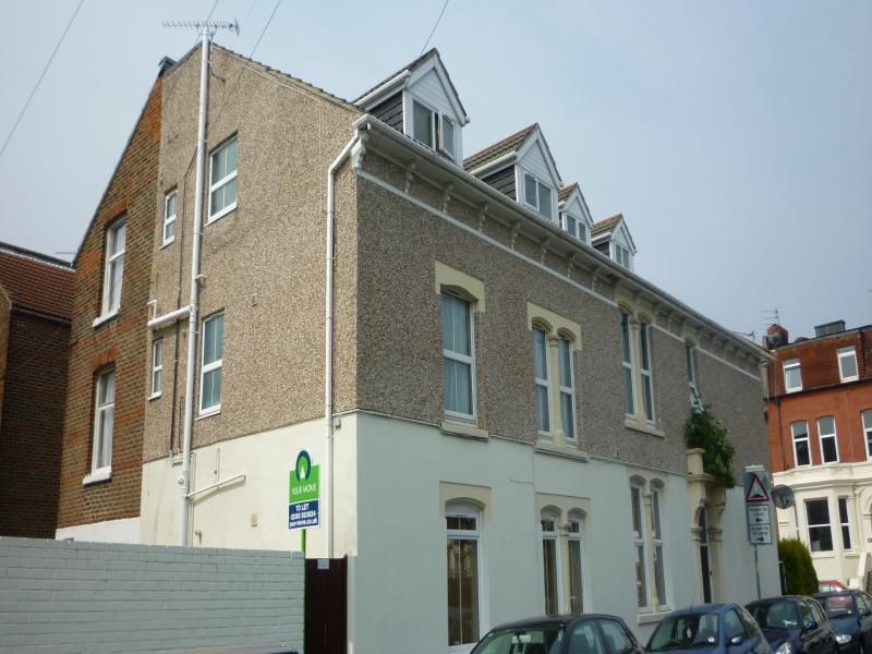 2 bed flat to rent in Cottage Grove, Southsea, Hampshire PO5 Zoopla