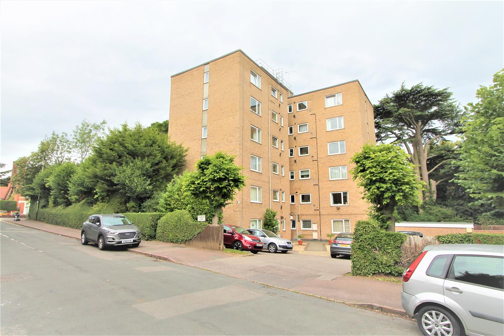 Lyndhurst Court, London Road, Stoneygate, Leicester LE2  