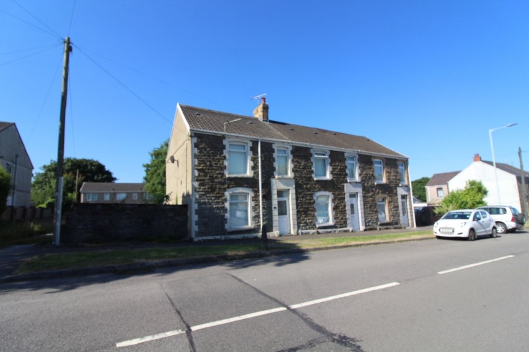 2 bed semidetached house for sale in Carmarthen Road, Fforestfach