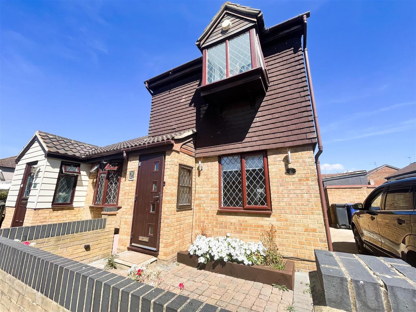 2 bed property to rent in Burns Place, Tilbury RM18 Zoopla